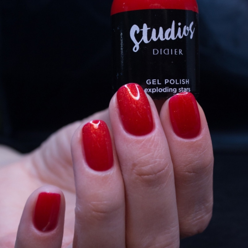 gel-polish-studios-exploding-stars-8ml-800x800