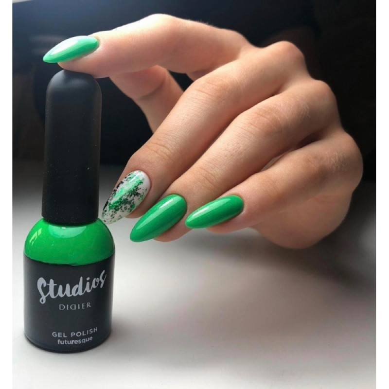 gel-polish-studios-futuresque-8ml (1)-800x800